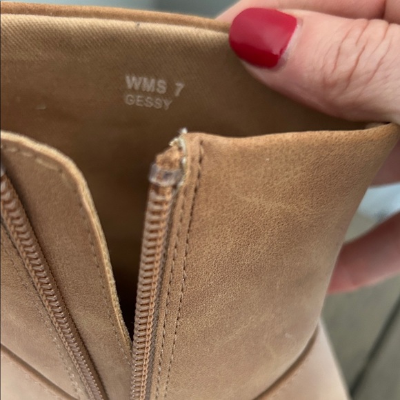 Tan Wedge Ankle Boots DV size 7 - Picture 6 of 6